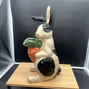 Vintage Hand painted Ceramic Bunny With Carrot Made in China Easter Cottagecore